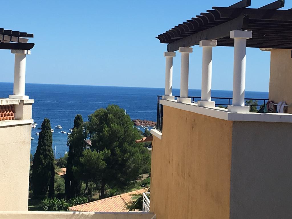 Cap Esterel Vue Mer Saint-Raphael  Exterior photo